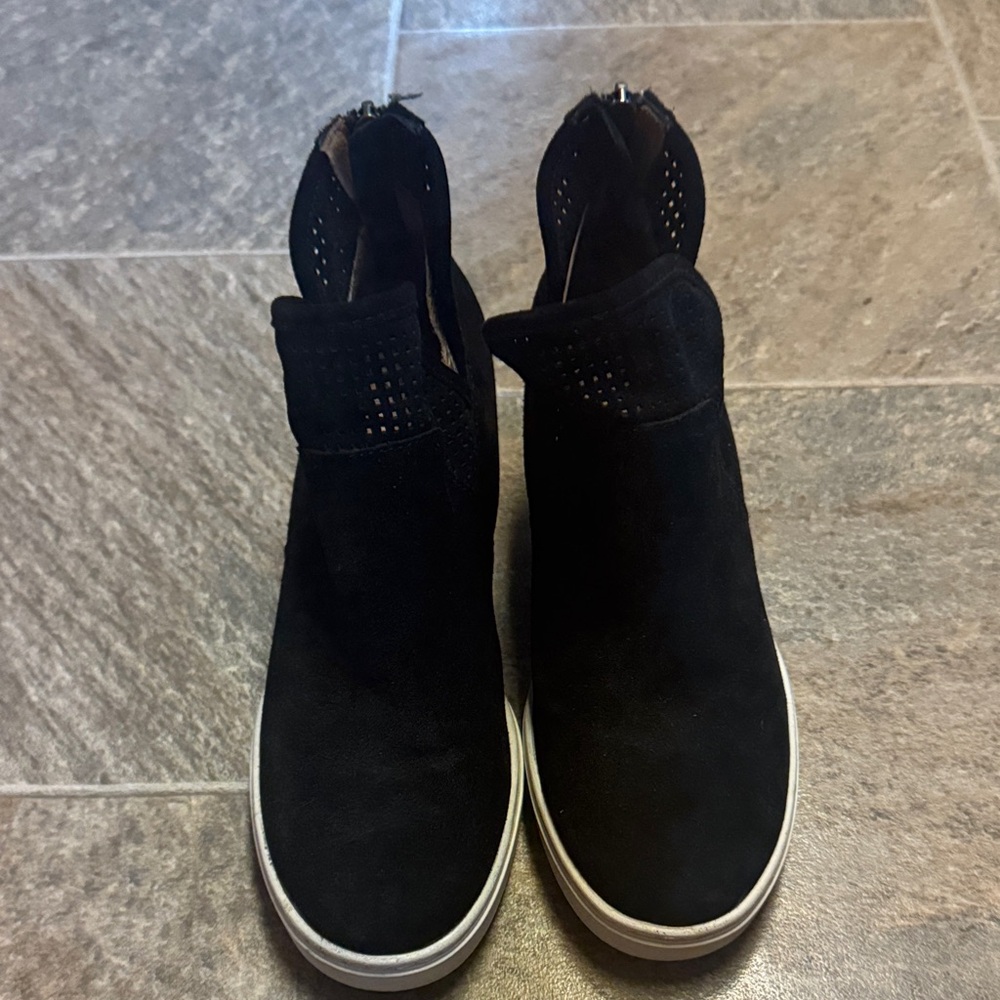 Sofft Black Ankle Booties